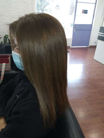 Vista lateral del cabello, con detalle del acabado, publicada por Silvia